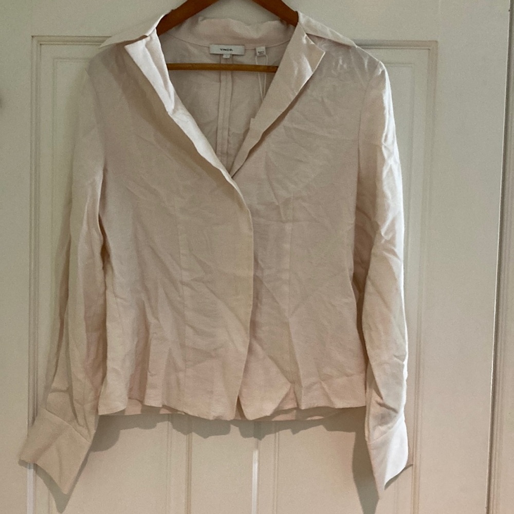 Vince. Women’s cream long sleeve V-neck collar slip on slim cut top NEW RARE szS